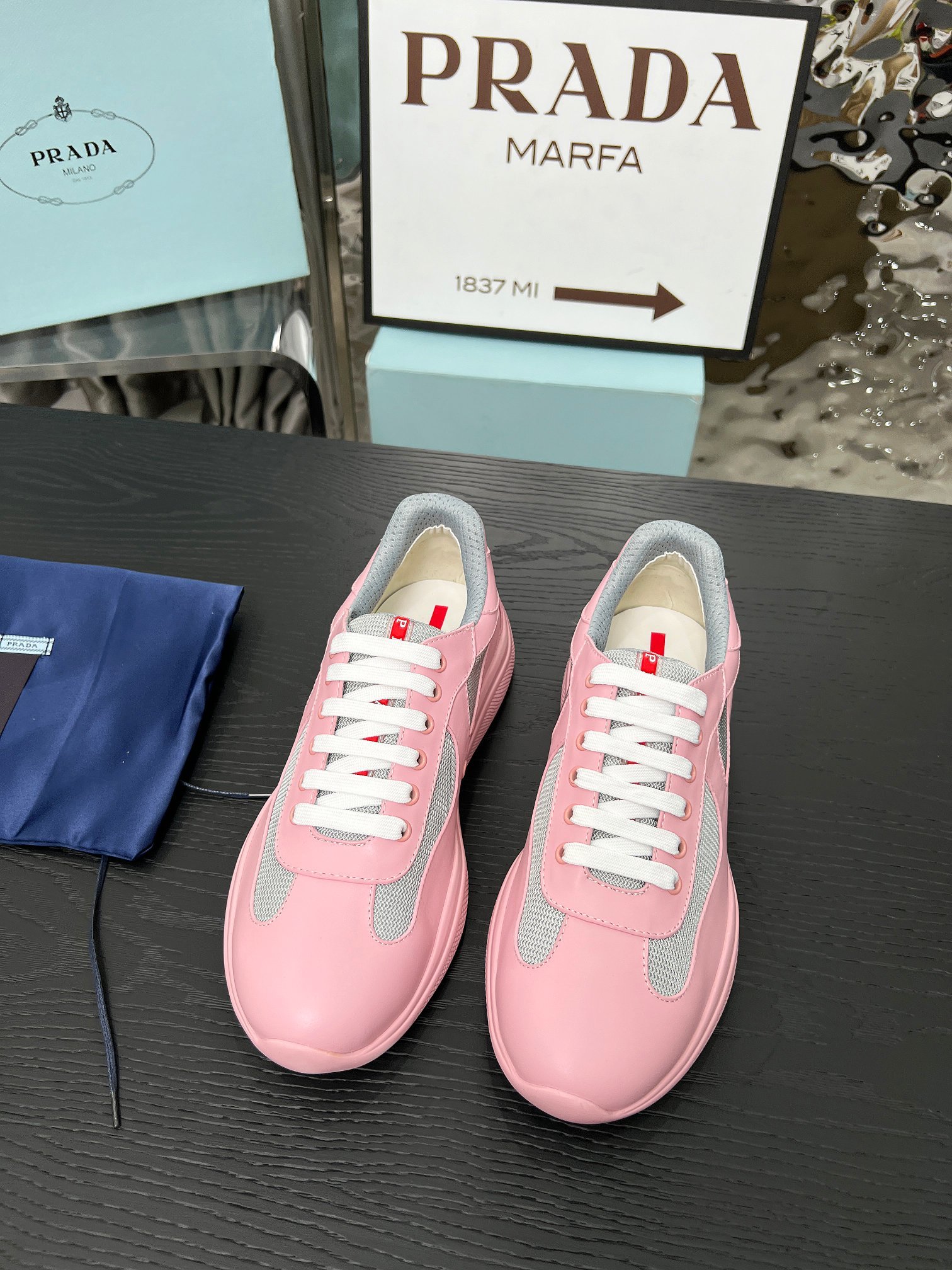 Prada Cup Mat — Modèle 2