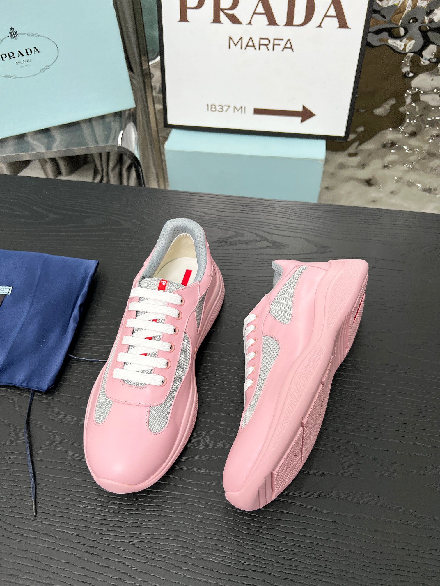 Prada Cup Mat — Modèle 2