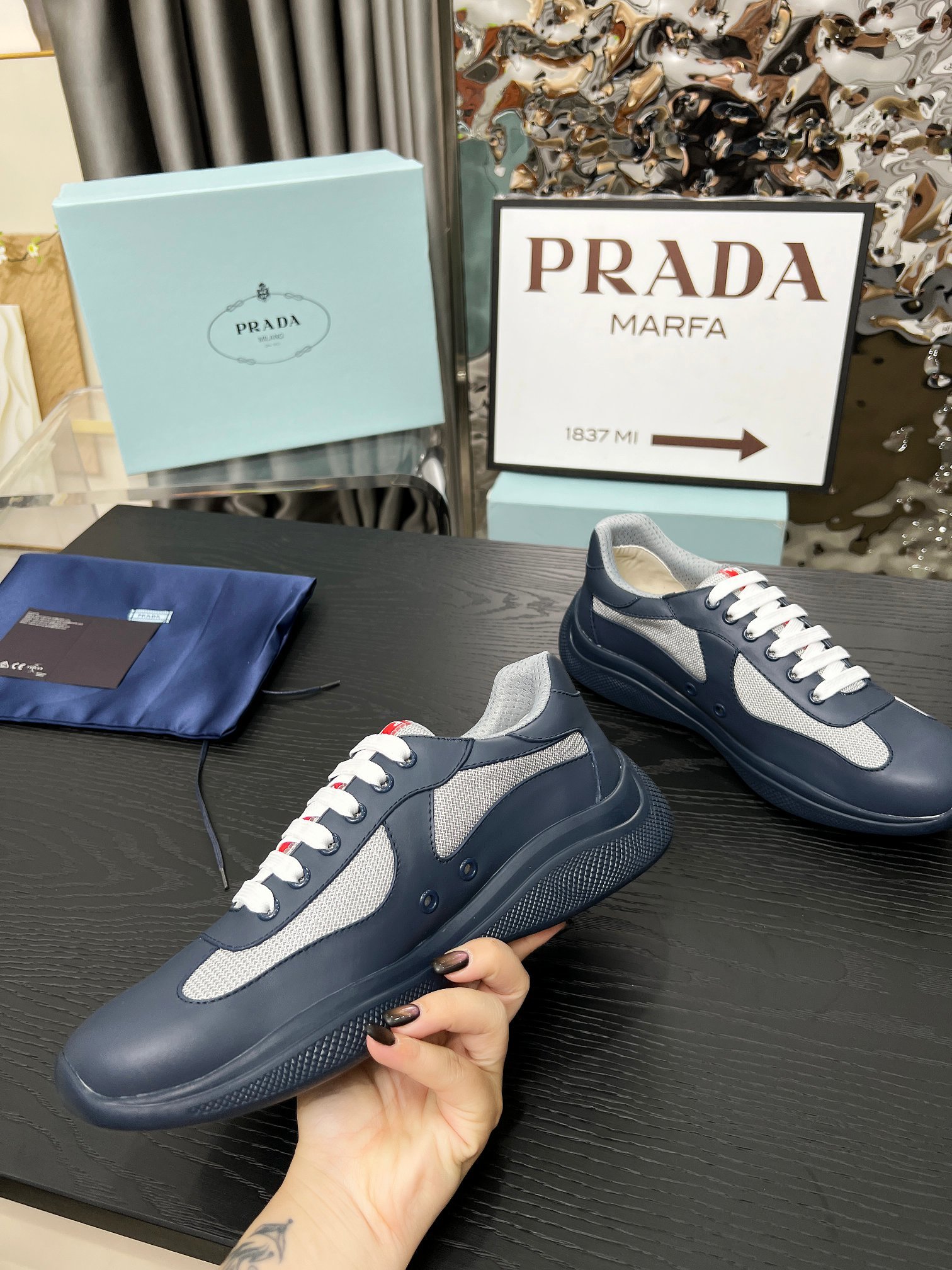 Prada Cup Mat — Modèle 4