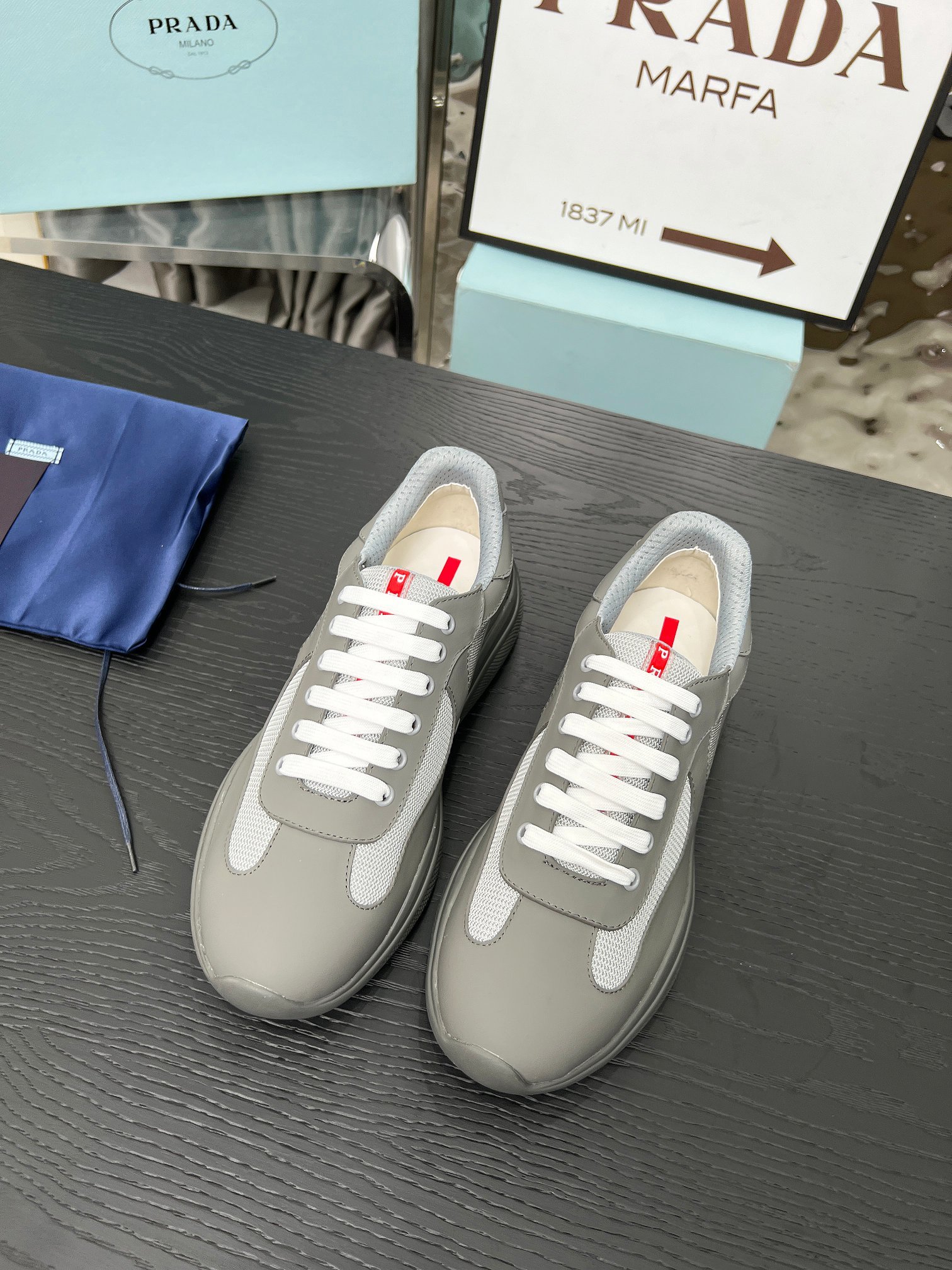Prada Cup Mat — Modèle 5