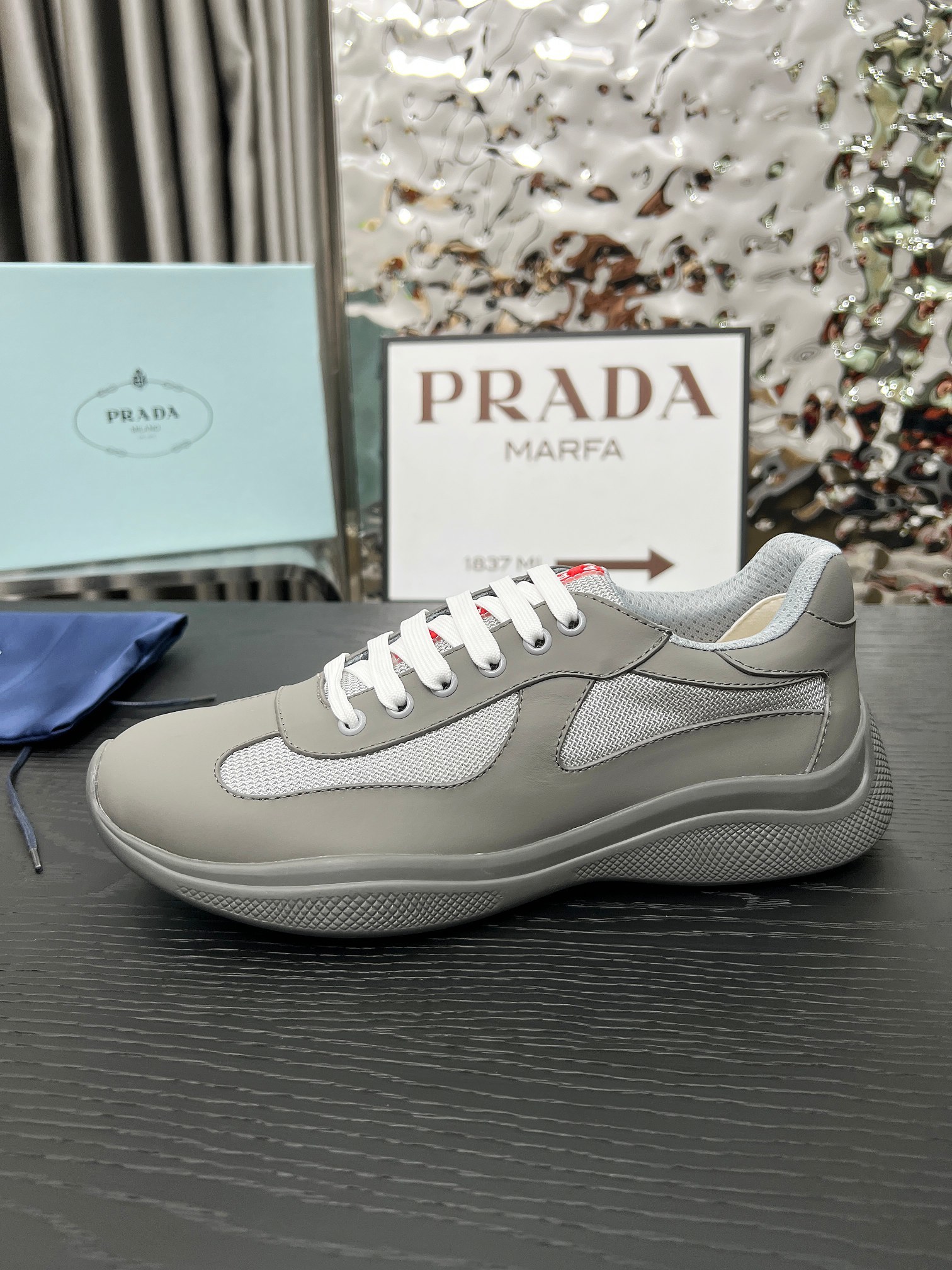 Prada Cup Mat — Modèle 5