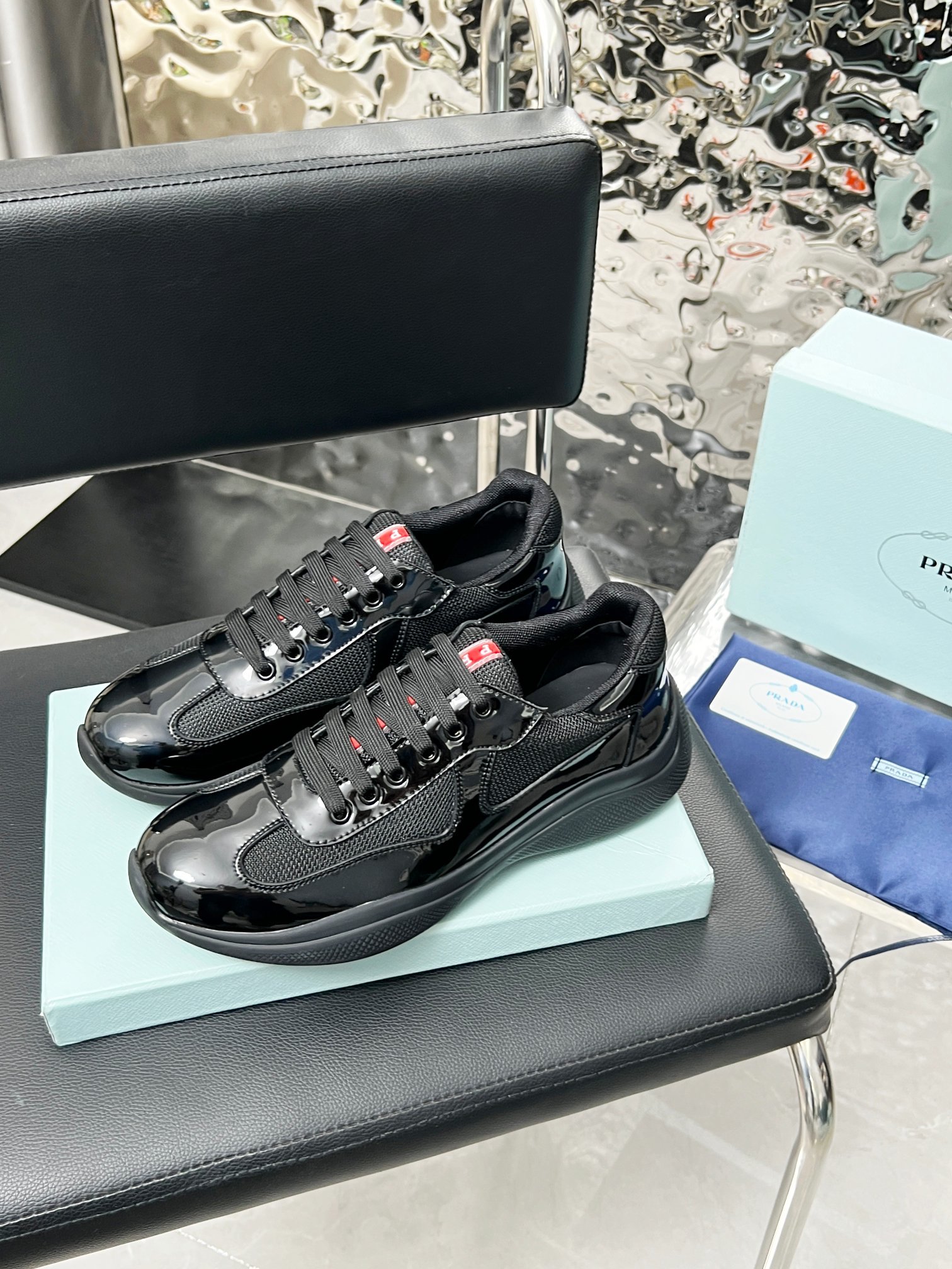 Prada Cup — Modèle 2