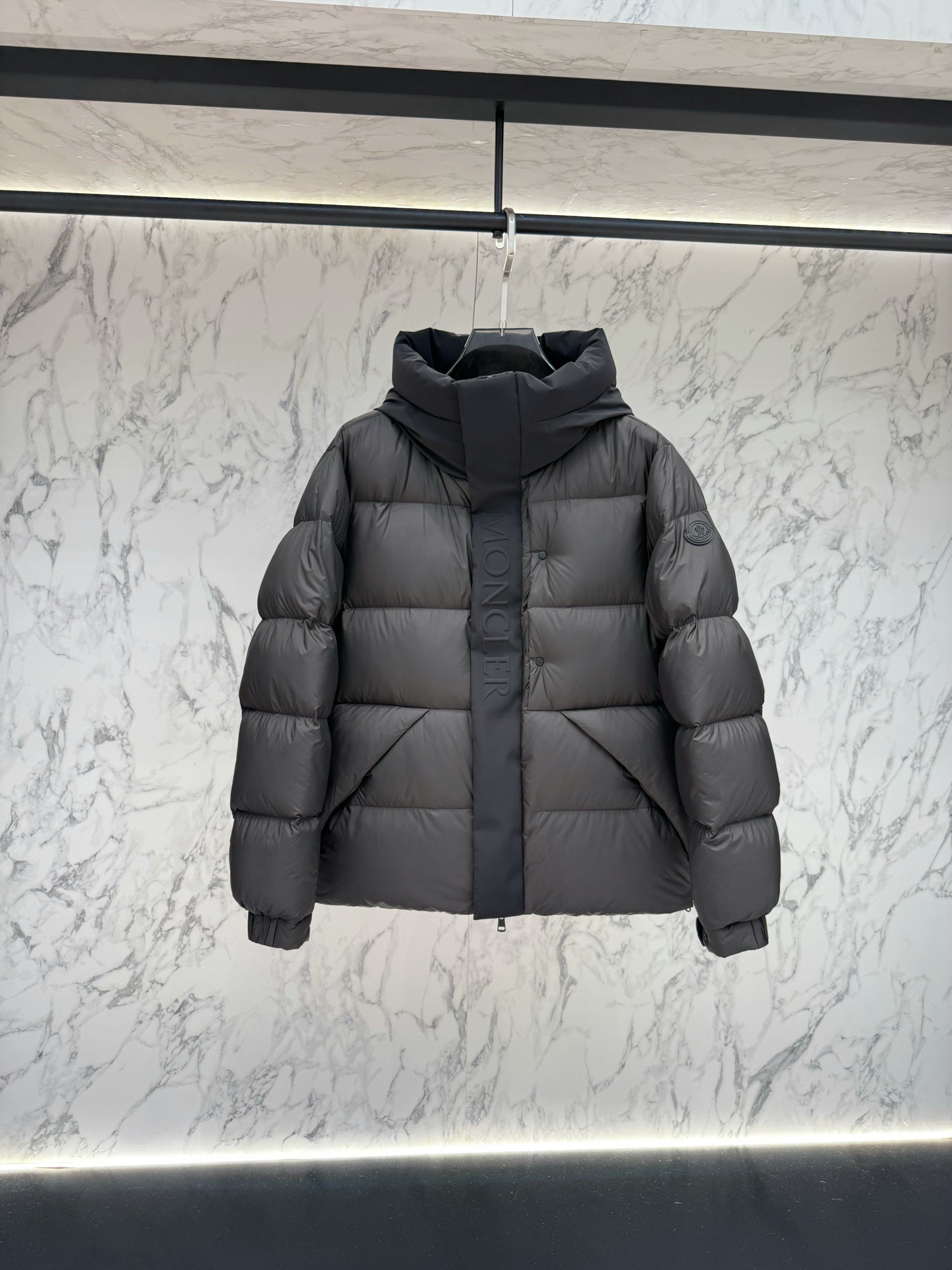 Moncler Montcla Hooded Down Jacket