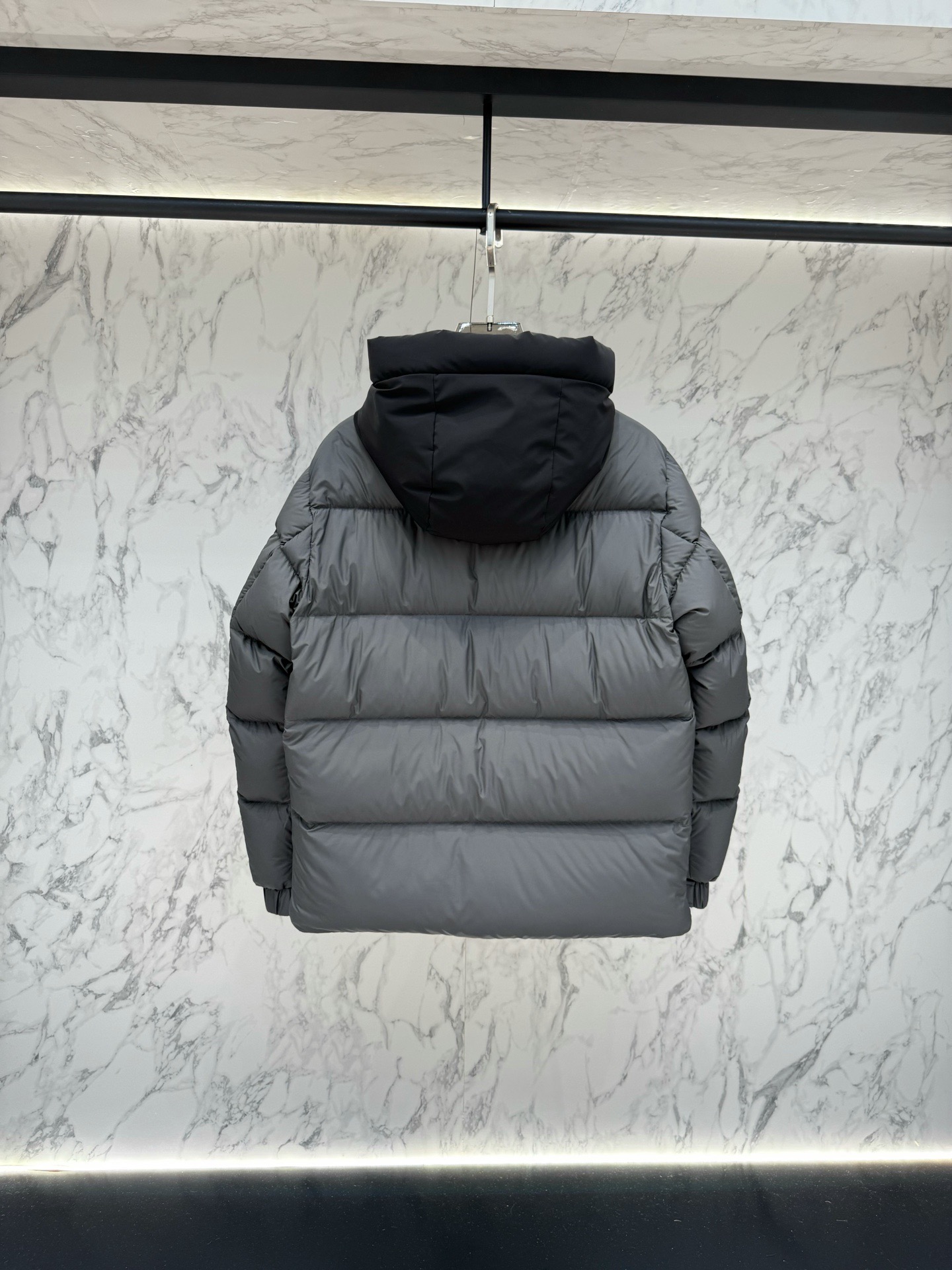 Moncler Montcla Hooded Down Jacket