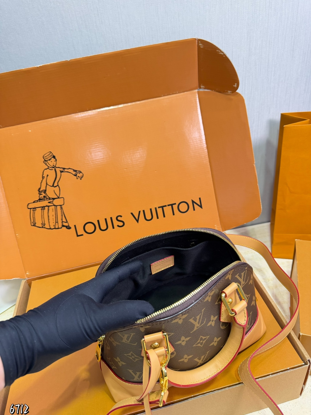 Louis Vuitton Alma BB