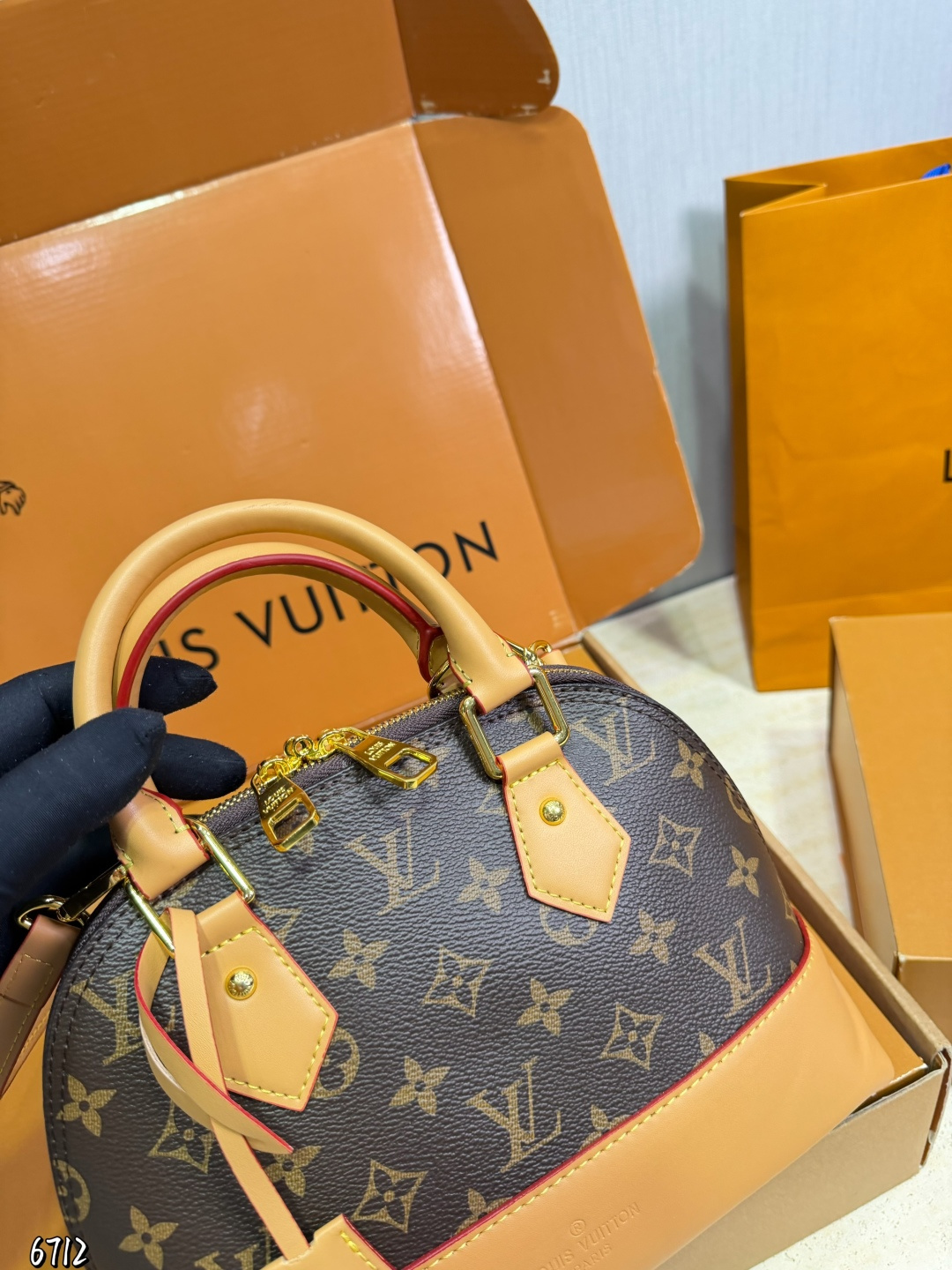 Louis Vuitton Alma BB