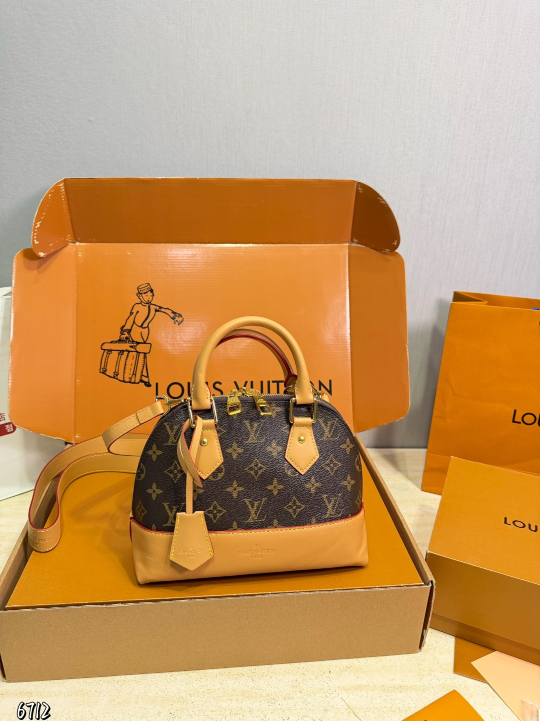 Louis Vuitton Alma BB